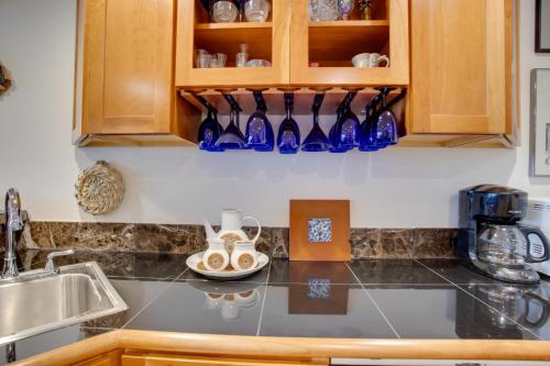 Grand Junction Abode about 2 Miles to Wineries and Golf! - image 7