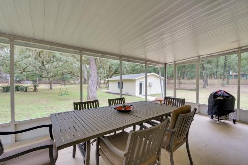 Pool Table, 4 Mi to Lake Inverness Getaway! in Inverness (Florida)