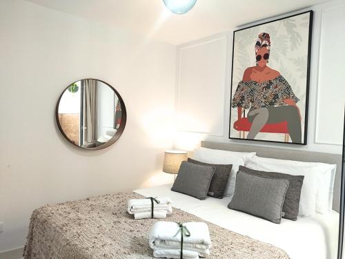 Cais das Pedras Pátio Apartment - with washer and dryer machine, Porto