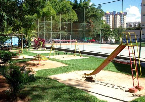 Playground, Resort Golden Dolphin Grand Hotel Piscinas Quentinhas 24 horas in Vila Franca