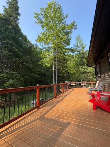 酒店周边, Charcoal Tree House in 格雷文赫斯特(ON)