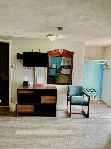 Travelers Inn Olney - image 9