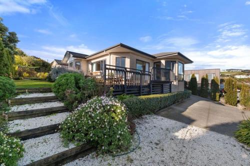 Rooms in a house at the iris sphere 楚云居 in Cashmere