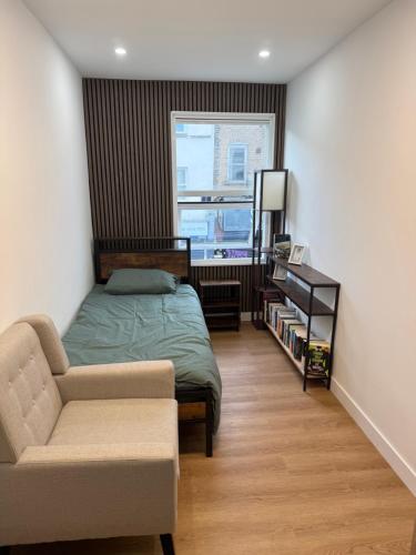 Modern East London Apartment with Private Studio & Guest Rooms-Near Bow, Victoria Park, Londyn (zdjęcie 5)