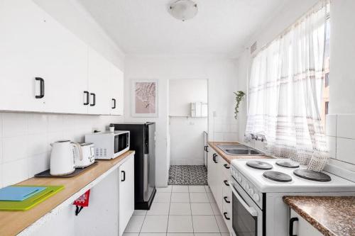 Kitchen, Modern Private Single Room - Centrally Located at Liverpool - Shared Bathroom in Liverpool
