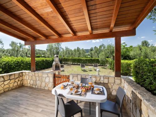 Erkély/terasz, Farmhouse in Vieste near Gargano Coast in Defensola
