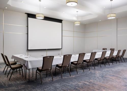 Holiday Inn Jacksonville E 295 Baymeadows By IHG - image 4