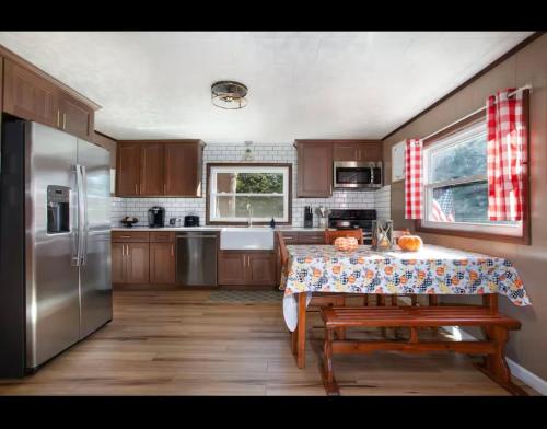 Little Bear Hideaway in Pittman Center