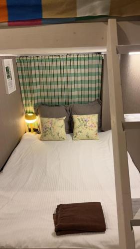 Sky hotel 03#睛空塔热门旅游景区 最近车站步行3分钟 机场直达 周边有便利店 商场 温泉 购物餐饮方便, Tokio
