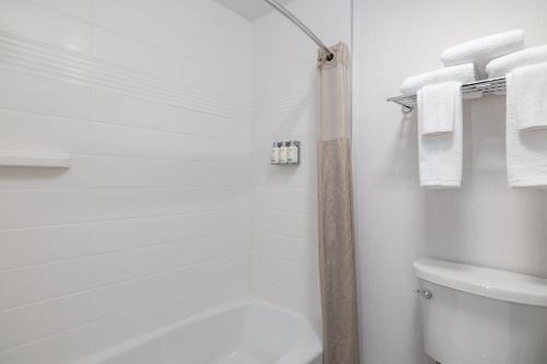 Inn America - Boise - image 6