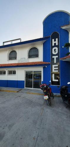 Global Express Cruz Blanco in Escarcega