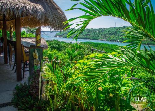 Bar/lounge, Twin Island Villas near DT Ceningan