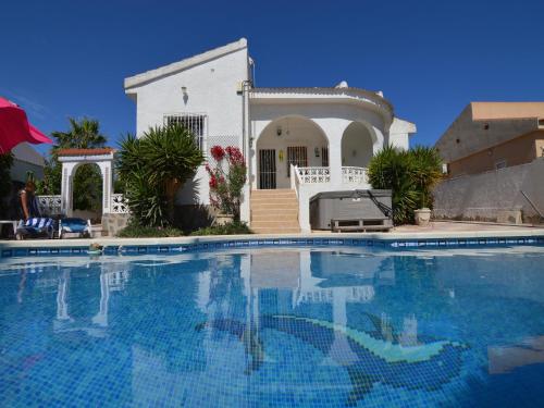 Rojales Villa with Jacuzzi gîte à louer Aqua Park Ciudad Quesada