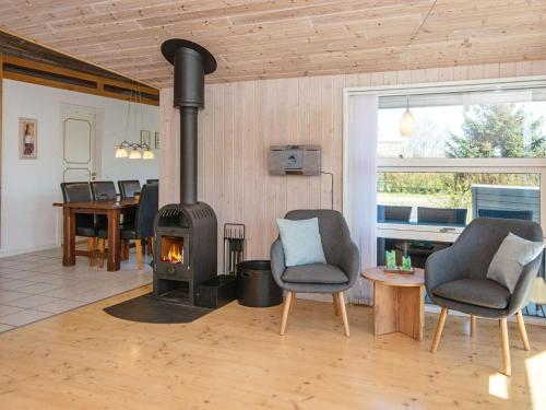6 person holiday home in Hemmet-By Traum in Skuldbol