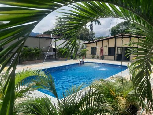 CASA QUINTA VILLA CECILIA CARMEN DE APICALA - Vda. El Brasil