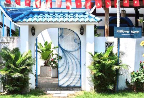 Hoi An beach seaflower villa - image 3