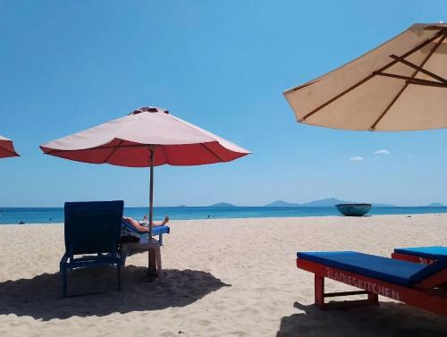 Hoi An beach seaflower villa - image 2