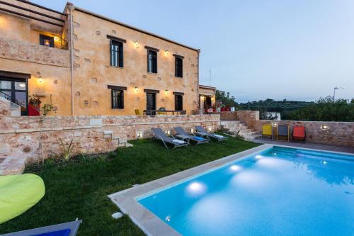 ERONDAS Cretan Country Villas