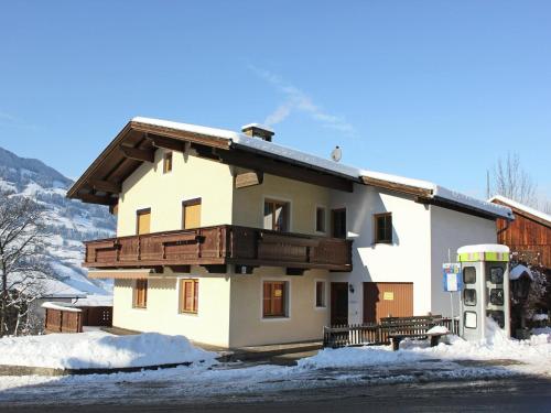 Apartment with balcony in Hart im Zillertaler, Fügen (photo 3)