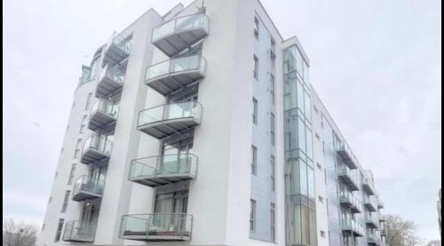 Modern City Centre Apartment, Liverpool (photo 6)