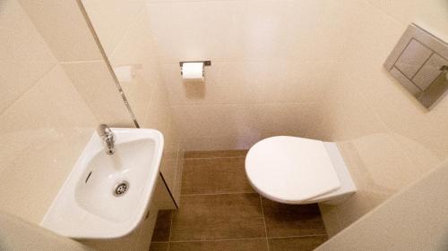 Apartment by the Old Town Square, Praha (fotografie 10)