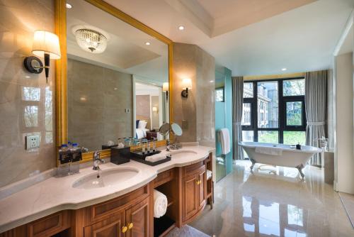 唐山新华联铂尔曼大酒店  唐山新华联铂尔曼大酒店