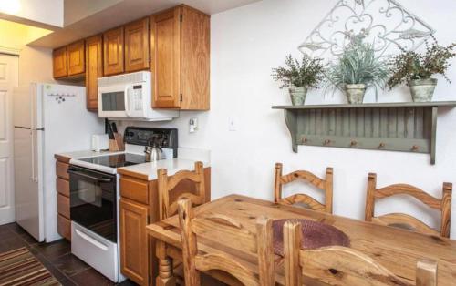 PowderWood – Park City, UT