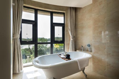 唐山新华联铂尔曼大酒店  唐山新华联铂尔曼大酒店