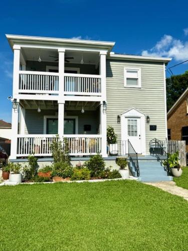 Renovated charming 2BR close to French Quarter