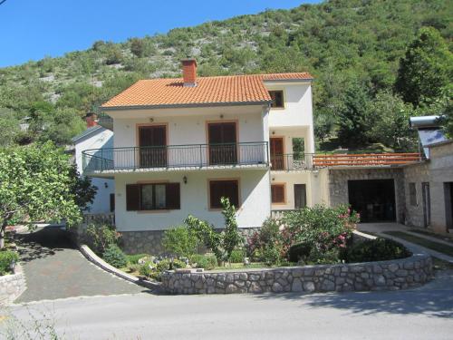  Suza Apartment, Pension in Senj bei Mrzli Dol