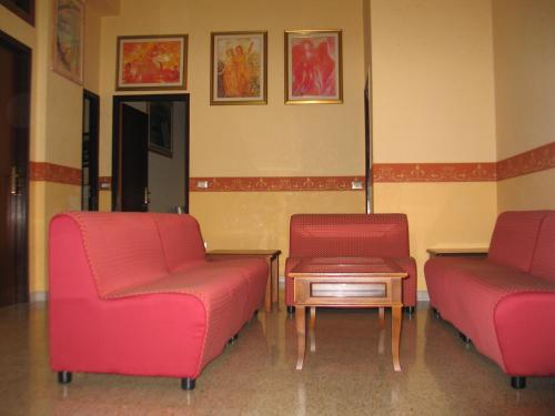 3 bedrooms, 7 beds