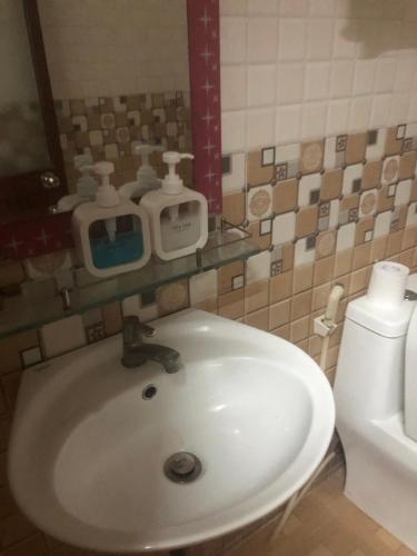 Nha nghi hao hao in Hoa Minh