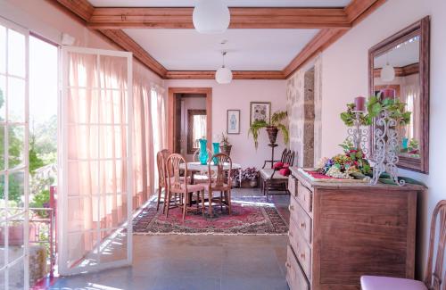 ระเบียง/ชานเรือน, Casa de Chouselas in อมาเรส