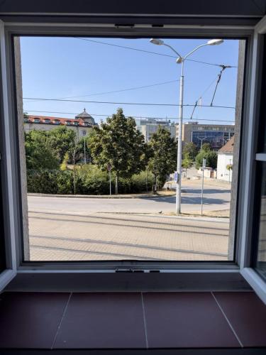 Apartment with 3 beds in the Old Town, Bratislava (photo 2)