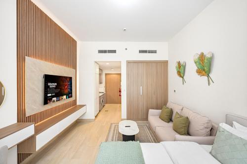 Sophisticated Brand New Vibrant Studio l Meydan l Huge Balcony, Dubai (foto 6)