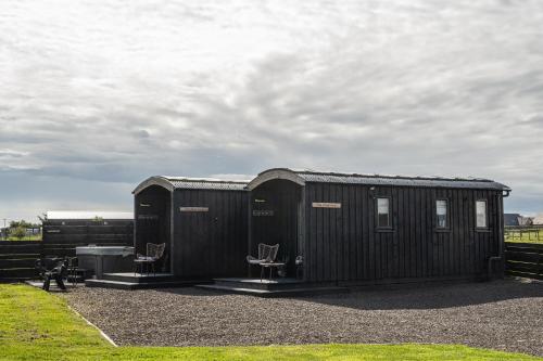 Hot Tub Haven Farr North 2 On The NC500 With Stunning Sea Views! - Tap to explore photos