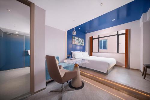 room detail thumbnail 0