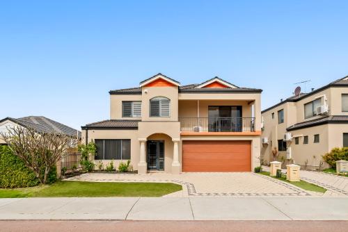 Entire home in Scarborough, Perth