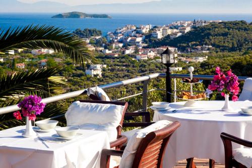 Pub/Área de Estar, Vigles Sea View, Philian Hotels and Resorts in Ilha Skiathos