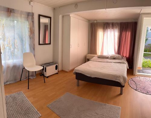 Wooden house studio 1 km from river Turku in Turku Harbour