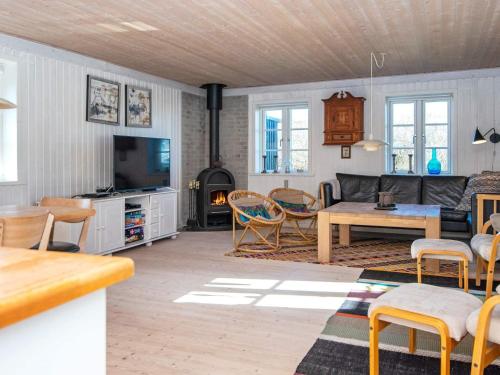 8 person holiday home in Ringkøbing-By Traum in ซอนเดอร์วิก