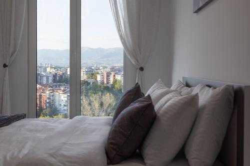 Cevahir Sky City 2BR Family APT, Fitness & Spa, Skopje (foto 3)