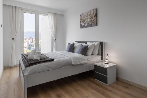 Cevahir Sky City 2BR Family APT, Fitness & Spa, Skopje (foto 7)