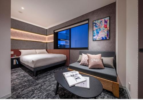 room detail thumbnail 1