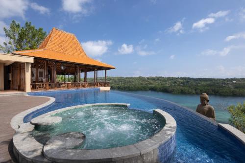 ห้องอาหาร, ปรามานา นูซา เซนินกัน (Pramana Nusa Ceningan) in นูซา เจนิงัน