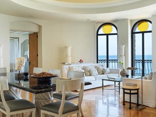 Anassa - image 7