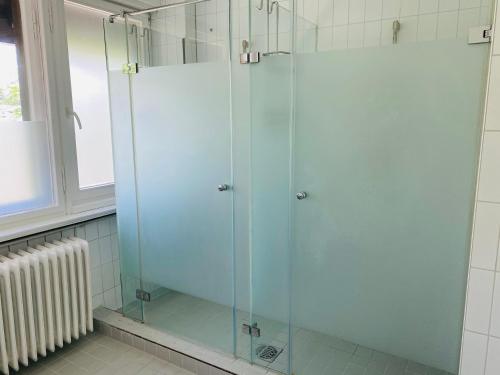 2 Bett Zimmer in Villa im Grunewald, Berlino (foto 2)