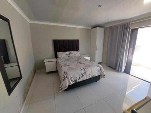 Baraba's guest house in Nsikazi