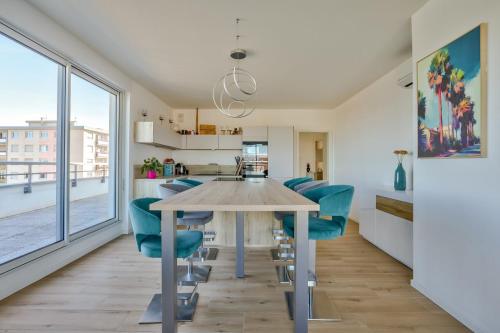 Stunning 2BR Flat with Terrace and private parking, Strasbourg (photo 6)