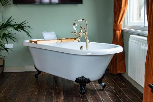 Badkamer, The Bear in Combe Down